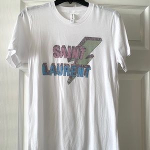 Oversized graphic tee